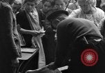 Immagine di Governo militare alleato officer Prata Sannita Italia, 1943, secondo 45 filmato di repertorio 65675076946