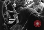 Immagine di Governo militare alleato officer Prata Sannita Italia, 1943, secondo 57 filmato di repertorio 65675076946
