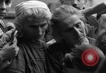 Immagine di Governo militare alleato officer Prata Sannita Italia, 1943, secondo 18 filmato di repertorio 65675076947