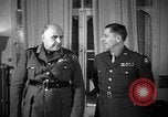 Standbild Offiziere Nordafrika, 1943, aus Sekunde 11 historischem Filmmaterial Videoclip 65675076948