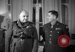 Standbild Offiziere Nordafrika, 1943, aus Sekunde 12 historischem Filmmaterial Videoclip 65675076948