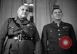 Standbild Offiziere Nordafrika, 1943, aus Sekunde 28 historischem Filmmaterial Videoclip 65675076948