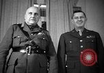 Standbild Offiziere Nordafrika, 1943, aus Sekunde 33 historischem Filmmaterial Videoclip 65675076948