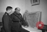 Standbild Offiziere Nordafrika, 1943, aus Sekunde 53 historischem Filmmaterial Videoclip 65675076948