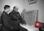 Standbild Offiziere Nordafrika, 1943, aus Sekunde 55 historischem Filmmaterial Videoclip 65675076948