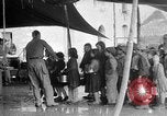 Standbild amerikanische Soldaten Italien, 1943, aus Sekunde 39 historischem Filmmaterial Videoclip 65675076951