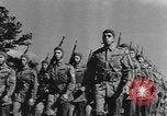Standbild amerikanischen Fallschirmjäger United States USA, 1943, aus Sekunde 28 historischem Filmmaterial Videoclip 65675076952