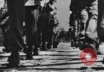 Standbild amerikanischen Fallschirmjäger United States USA, 1943, aus Sekunde 33 historischem Filmmaterial Videoclip 65675076952