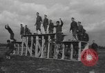 Standbild amerikanischen Fallschirmjäger United States USA, 1943, aus Sekunde 36 historischem Filmmaterial Videoclip 65675076952