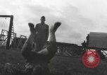 Standbild amerikanischen Fallschirmjäger United States USA, 1943, aus Sekunde 42 historischem Filmmaterial Videoclip 65675076952