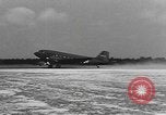 Standbild amerikanischen Fallschirmjäger United States USA, 1943, aus Sekunde 25 historischem Filmmaterial Videoclip 65675076953
