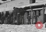 Standbild amerikanischen Fallschirmjäger United States USA, 1943, aus Sekunde 25 historischem Filmmaterial Videoclip 65675076954