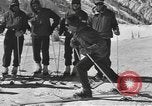 Standbild amerikanischen Fallschirmjäger United States USA, 1943, aus Sekunde 38 historischem Filmmaterial Videoclip 65675076954