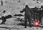 Standbild amerikanischen Fallschirmjäger United States USA, 1943, aus Sekunde 47 historischem Filmmaterial Videoclip 65675076954