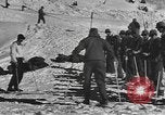 Standbild amerikanischen Fallschirmjäger United States USA, 1943, aus Sekunde 49 historischem Filmmaterial Videoclip 65675076954