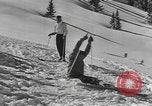 Standbild amerikanischen Fallschirmjäger United States USA, 1943, aus Sekunde 57 historischem Filmmaterial Videoclip 65675076954