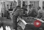 Standbild amerikanischen Fallschirmjäger United States USA, 1943, aus Sekunde 4 historischem Filmmaterial Videoclip 65675076955