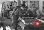 Standbild amerikanischen Fallschirmjäger United States USA, 1943, aus Sekunde 5 historischem Filmmaterial Videoclip 65675076955