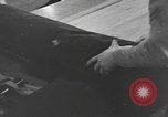 Standbild amerikanischen Fallschirmjäger United States USA, 1943, aus Sekunde 10 historischem Filmmaterial Videoclip 65675076955