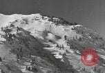 Standbild amerikanischen Fallschirmjäger United States USA, 1943, aus Sekunde 29 historischem Filmmaterial Videoclip 65675076955