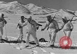 Standbild amerikanischen Fallschirmjäger United States USA, 1943, aus Sekunde 57 historischem Filmmaterial Videoclip 65675076955
