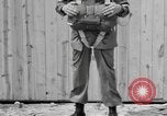 Standbild amerikanischen Fallschirmjäger Fort Bragg North Carolina USA, 1942, aus Sekunde 13 historischem Filmmaterial Videoclip 65675076957