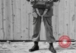 Standbild amerikanischen Fallschirmjäger Fort Bragg North Carolina USA, 1942, aus Sekunde 15 historischem Filmmaterial Videoclip 65675076957