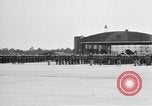 Standbild amerikanischen Fallschirmjäger Fort Bragg North Carolina USA, 1942, aus Sekunde 20 historischem Filmmaterial Videoclip 65675076958