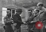 Standbild Krieg Korrespondenten Puxe Frankreich, 1944, aus Sekunde 21 historischem Filmmaterial Videoclip 65675076961