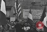 Immagine di Civili francese Luxeuil-Les-Bains Francia, 1944, secondo 11 filmato di repertorio 65675076967
