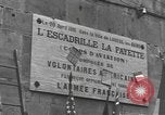 Immagine di Civili francese Luxeuil-Les-Bains Francia, 1944, secondo 21 filmato di repertorio 65675076967