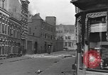 Immagine di La masterizzazione di veicolo blindato in città Nijmegen Paesi Bassi, 1944, secondo 7 filmato di repertorio 65675076969