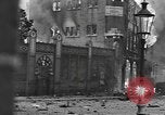 Immagine di La masterizzazione di veicolo blindato in città Nijmegen Paesi Bassi, 1944, secondo 32 filmato di repertorio 65675076969