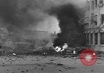 Immagine di La masterizzazione di veicolo blindato in città Nijmegen Paesi Bassi, 1944, secondo 39 filmato di repertorio 65675076969