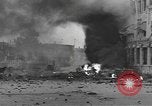 Immagine di La masterizzazione di veicolo blindato in città Nijmegen Paesi Bassi, 1944, secondo 43 filmato di repertorio 65675076969