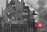 Immagine di La masterizzazione di veicolo blindato in città Nijmegen Paesi Bassi, 1944, secondo 49 filmato di repertorio 65675076969