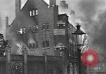 Immagine di La masterizzazione di veicolo blindato in città Nijmegen Paesi Bassi, 1944, secondo 50 filmato di repertorio 65675076969