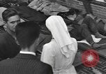 Immagine di Feriti tedesco e soldati americani Nijmegen Paesi Bassi, 1944, secondo 36 filmato di repertorio 65675076971