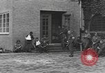 Immagine di Feriti tedesco e soldati americani Nijmegen Paesi Bassi, 1944, secondo 60 filmato di repertorio 65675076971
