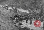 Standbild amerikanische Armee 29 Division Truppen Eygelshoven Niederlande, 1944, aus Sekunde 15 historischem Filmmaterial Videoclip 65675076975