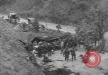 Standbild amerikanische Armee 29 Division Truppen Eygelshoven Niederlande, 1944, aus Sekunde 21 historischem Filmmaterial Videoclip 65675076975