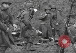 Standbild amerikanische Armee 29 Division Truppen Eygelshoven Niederlande, 1944, aus Sekunde 57 historischem Filmmaterial Videoclip 65675076975