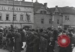 Image 4e Division blindée La Tchécoslovaquie, 1945, de la seconde 22 séquences d'archives historiques vidéo 65675076995