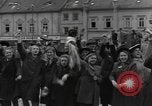 Image 4e Division blindée La Tchécoslovaquie, 1945, de la seconde 31 séquences d'archives historiques vidéo 65675076995