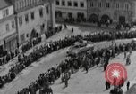 Image 4e Division blindée La Tchécoslovaquie, 1945, de la seconde 38 séquences d'archives historiques vidéo 65675076995