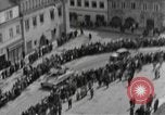 Image 4e Division blindée La Tchécoslovaquie, 1945, de la seconde 41 séquences d'archives historiques vidéo 65675076995