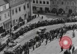 Image 4e Division blindée La Tchécoslovaquie, 1945, de la seconde 43 séquences d'archives historiques vidéo 65675076995