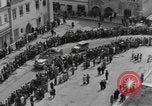 Image 4e Division blindée La Tchécoslovaquie, 1945, de la seconde 50 séquences d'archives historiques vidéo 65675076995