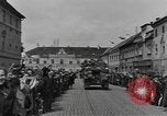 Image 4e Division blindée la Tchécoslovaquie, 1945, de la seconde 9 séquences d'archives historiques vidéo 65675076997
