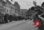 Image 4e Division blindée la Tchécoslovaquie, 1945, de la seconde 12 séquences d'archives historiques vidéo 65675076997